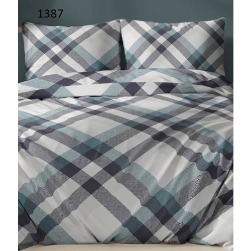 Pościel FLANELOWA Ciepła i polska- Wzór Niebiesko-Granatowa krata  na Bieli   1837, rozłożona na łóżku